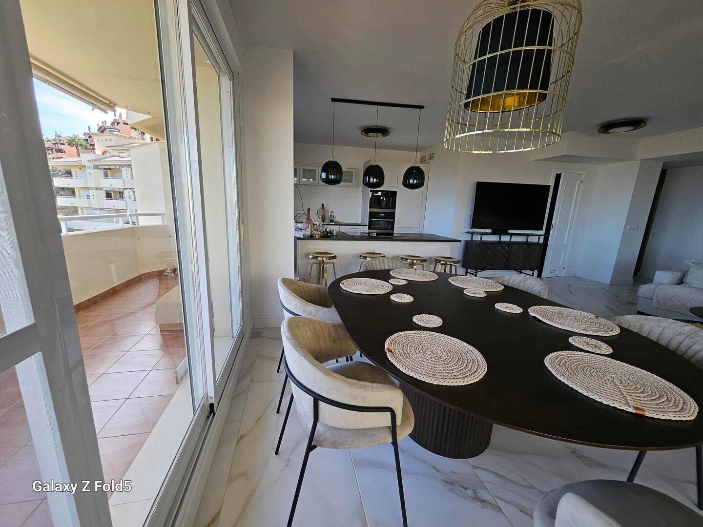 Nazwę hotelu zmienisz w ADMINISTRACJA \ Dane Twojej firmy Sunny View